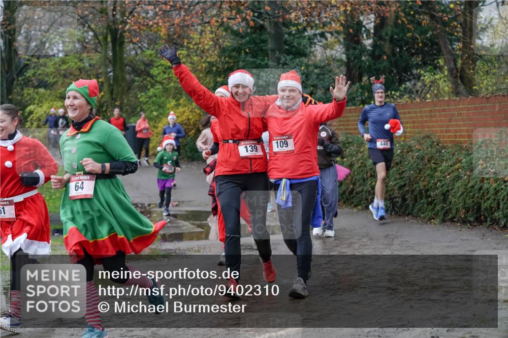 07.12.2025 - St. Pauli X-Mass-Run No. 15 Michael Burmester http://msf.ph/oto/9402310 07.12.2025 10:42:01 Laufen 51, 64, 139, 109, 440 meine-sportfotos.de