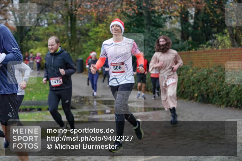 07.12.2025 - St. Pauli X-Mass-Run No. 15 Michael Burmester http://msf.ph/oto/9402327 07.12.2025 10:42:06 Laufen 1476, 606 meine-sportfotos.de
