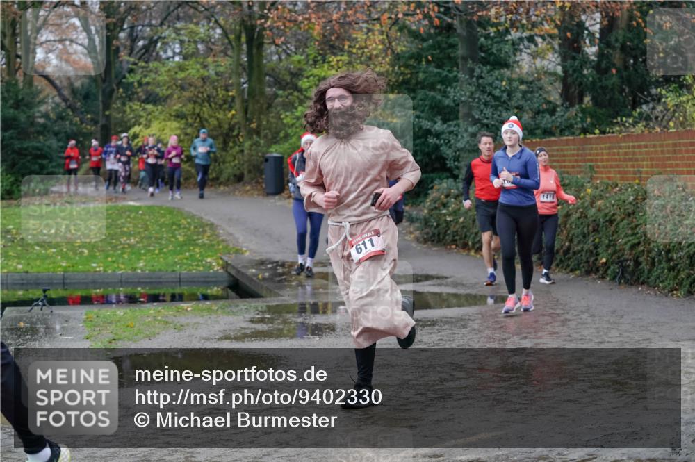 07.12.2025 - St. Pauli X-Mass-Run No. 15 Michael Burmester http://msf.ph/oto/9402330 07.12.2025 10:42:07 Laufen 611, 1416 meine-sportfotos.de