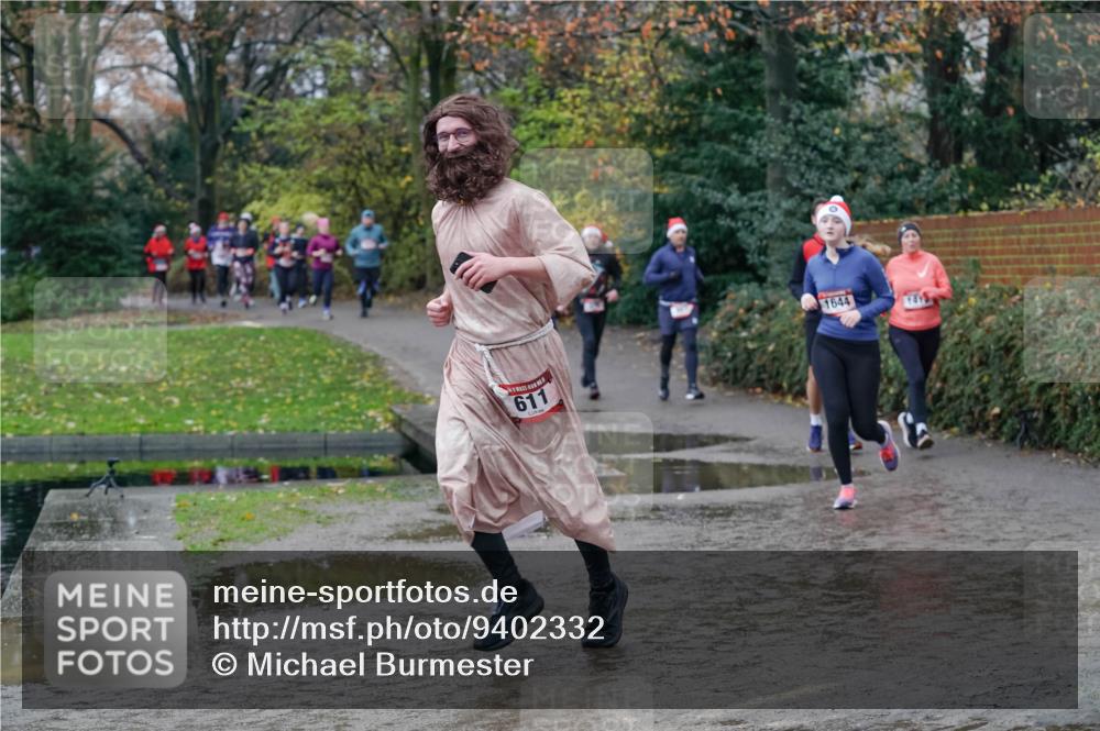 07.12.2025 - St. Pauli X-Mass-Run No. 15 Michael Burmester http://msf.ph/oto/9402332 07.12.2025 10:42:07 Laufen 611, 1644 meine-sportfotos.de