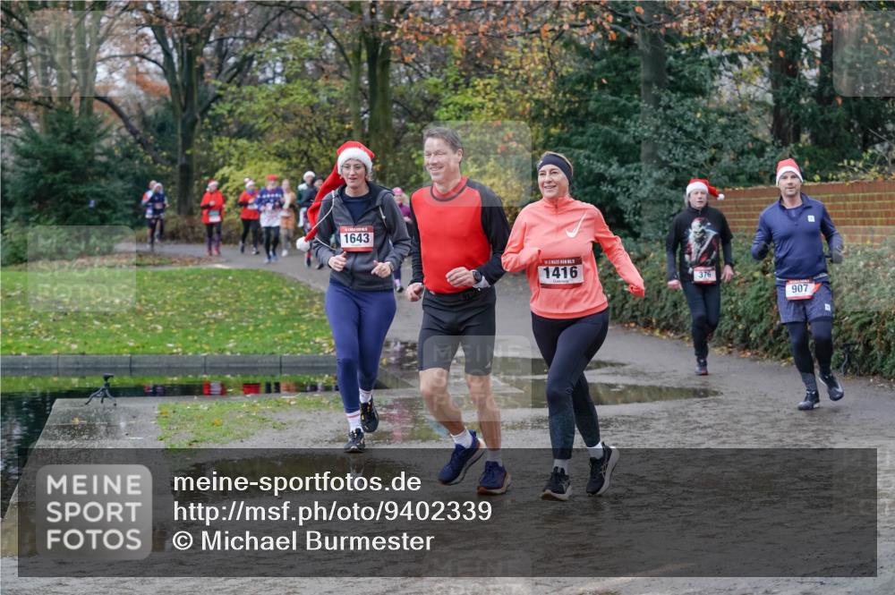 07.12.2025 - St. Pauli X-Mass-Run No. 15 Michael Burmester http://msf.ph/oto/9402339 07.12.2025 10:42:10 Laufen 1643, 1416, 376, 907 meine-sportfotos.de