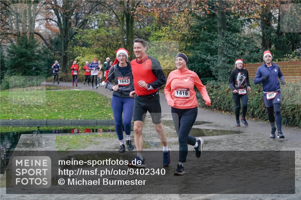 07.12.2025 - St. Pauli X-Mass-Run No. 15 Michael Burmester http://msf.ph/oto/9402340 07.12.2025 10:42:11 Laufen 1643, 1416, 376, 907 meine-sportfotos.de