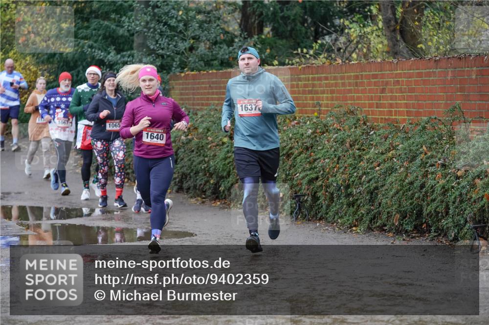 07.12.2025 - St. Pauli X-Mass-Run No. 15 Michael Burmester http://msf.ph/oto/9402359 07.12.2025 10:42:17 Laufen 1067, 1065, 1640, 1637 meine-sportfotos.de