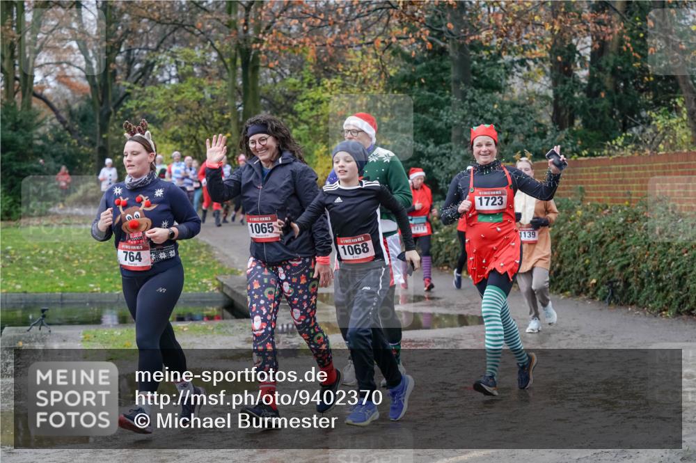 07.12.2025 - St. Pauli X-Mass-Run No. 15 Michael Burmester http://msf.ph/oto/9402370 07.12.2025 10:42:21 Laufen 5, 764, 5, 1065, 1068, 1411, 1723, 1139 meine-sportfotos.de