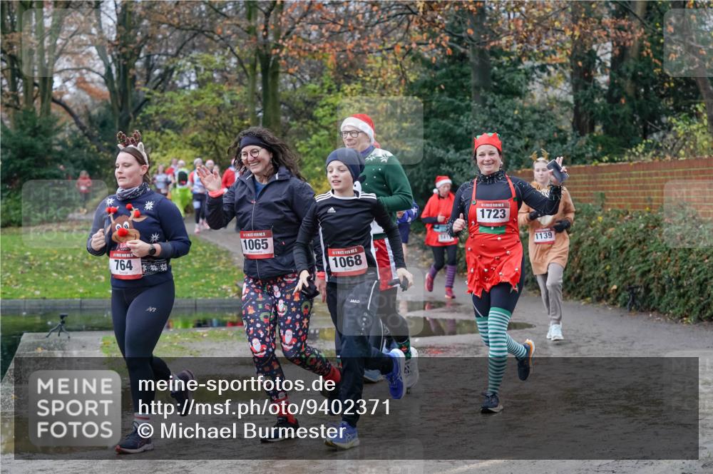07.12.2025 - St. Pauli X-Mass-Run No. 15 Michael Burmester http://msf.ph/oto/9402371 07.12.2025 10:42:21 Laufen 764, 15, 1065, 15, 1068, 1723, 1139 meine-sportfotos.de