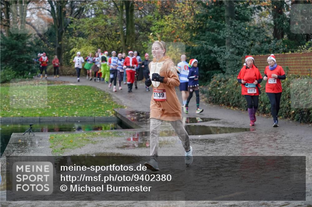07.12.2025 - St. Pauli X-Mass-Run No. 15 Michael Burmester http://msf.ph/oto/9402380 07.12.2025 10:42:23 Laufen 1139, 1411, 1212 meine-sportfotos.de