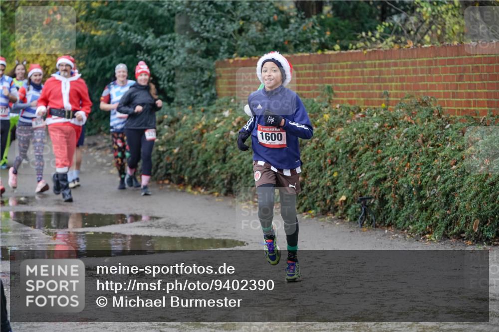 07.12.2025 - St. Pauli X-Mass-Run No. 15 Michael Burmester http://msf.ph/oto/9402390 07.12.2025 10:42:27 Laufen 1600 meine-sportfotos.de