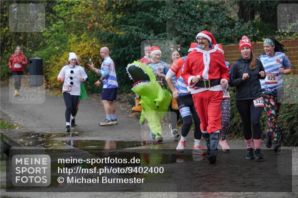 07.12.2025 - St. Pauli X-Mass-Run No. 15 Michael Burmester http://msf.ph/oto/9402400 07.12.2025 10:42:31 Laufen 973, 32, 3272, 925 meine-sportfotos.de