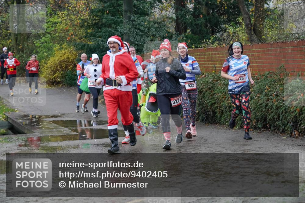 07.12.2025 - St. Pauli X-Mass-Run No. 15 Michael Burmester http://msf.ph/oto/9402405 07.12.2025 10:42:32 Laufen 973, 3272, 932, 25 meine-sportfotos.de