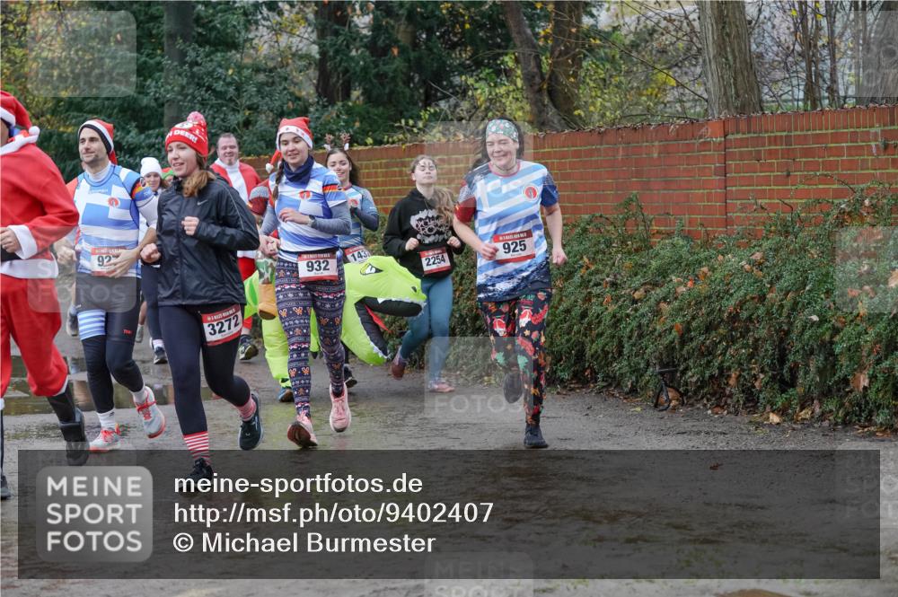 07.12.2025 - St. Pauli X-Mass-Run No. 15 Michael Burmester http://msf.ph/oto/9402407 07.12.2025 10:42:33 Laufen 92, 30, 932, 3272, 1431, 2254, 925 meine-sportfotos.de
