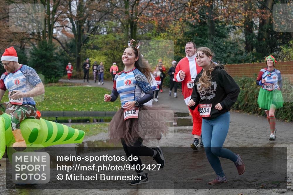 07.12.2025 - St. Pauli X-Mass-Run No. 15 Michael Burmester http://msf.ph/oto/9402427 07.12.2025 10:42:37 Laufen 1432, 92, 15, 2254, 1092 meine-sportfotos.de