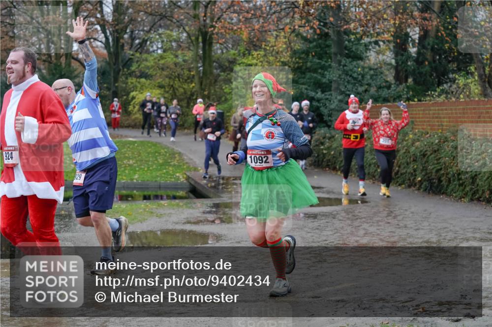 07.12.2025 - St. Pauli X-Mass-Run No. 15 Michael Burmester http://msf.ph/oto/9402434 07.12.2025 10:42:38 Laufen 924, 929, 5, 1092, 201 meine-sportfotos.de