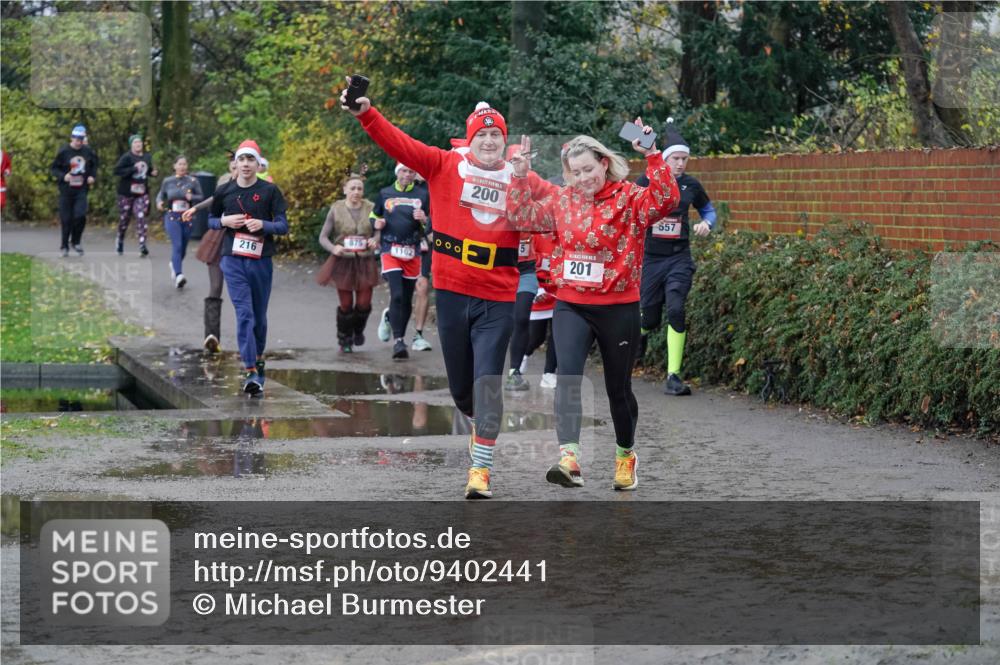 07.12.2025 - St. Pauli X-Mass-Run No. 15 Michael Burmester http://msf.ph/oto/9402441 07.12.2025 10:42:41 Laufen 000, 875, 1102, 216, 200, 201, 557 meine-sportfotos.de