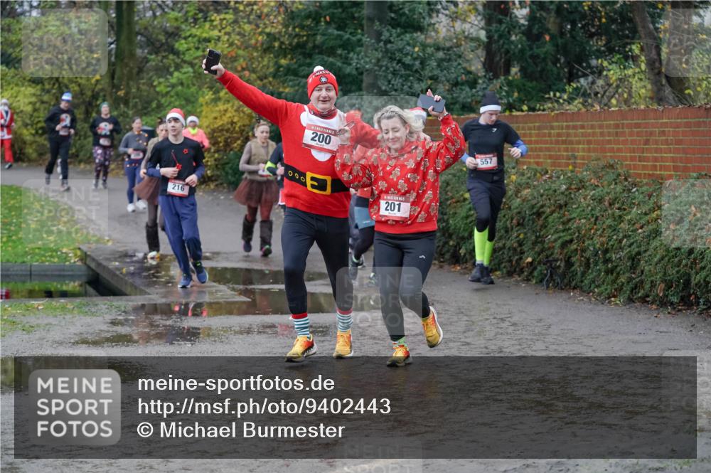 07.12.2025 - St. Pauli X-Mass-Run No. 15 Michael Burmester http://msf.ph/oto/9402443 07.12.2025 10:42:41 Laufen 216, 200, 000, 201, 557 meine-sportfotos.de