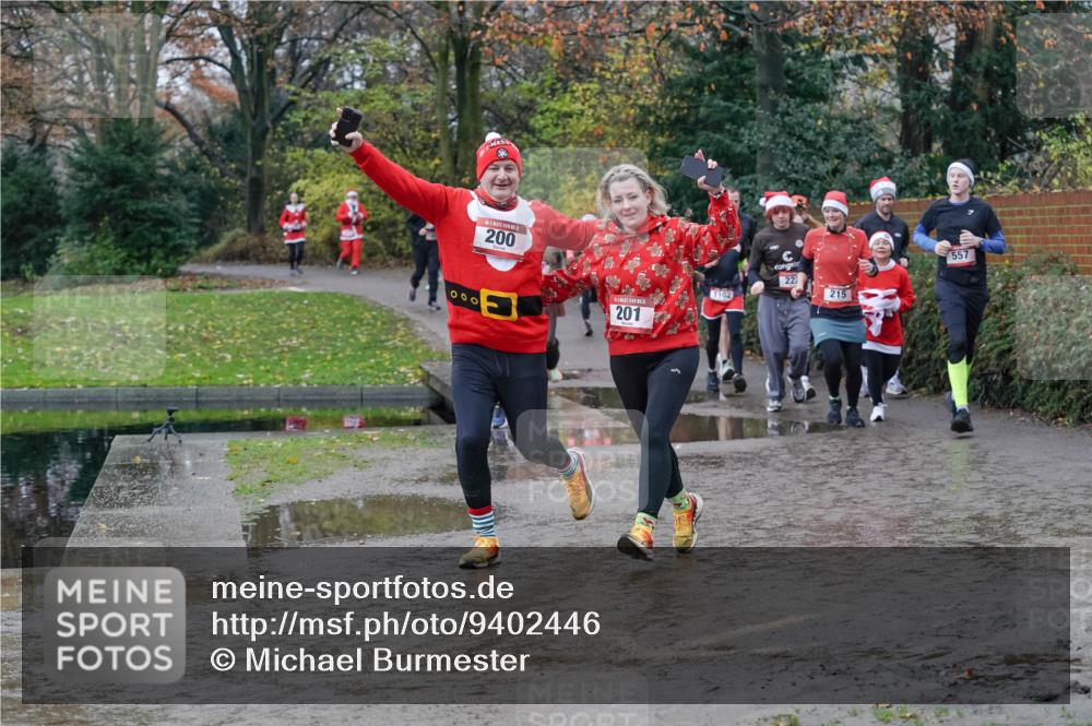 07.12.2025 - St. Pauli X-Mass-Run No. 15 Michael Burmester http://msf.ph/oto/9402446 07.12.2025 10:42:42 Laufen 000, 200, 201, 1102, 22, 215, 557 meine-sportfotos.de