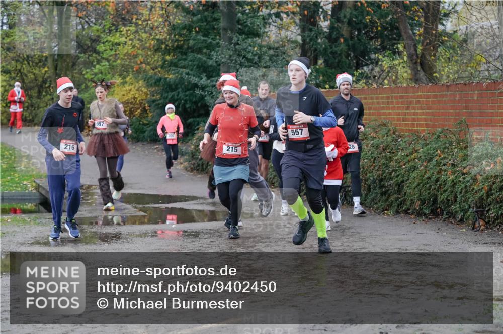 07.12.2025 - St. Pauli X-Mass-Run No. 15 Michael Burmester http://msf.ph/oto/9402450 07.12.2025 10:42:43 Laufen 216, 997, 557, 51, 215, 28 meine-sportfotos.de