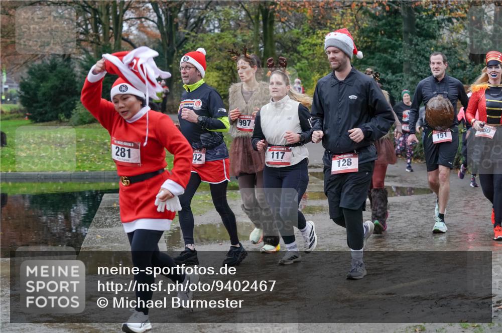 07.12.2025 - St. Pauli X-Mass-Run No. 15 Michael Burmester http://msf.ph/oto/9402467 07.12.2025 10:42:47 Laufen 281, 02, 997, 15, 117, 128, 151, 60 meine-sportfotos.de