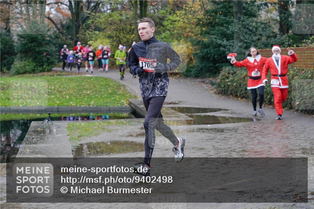 07.12.2025 - St. Pauli X-Mass-Run No. 15 Michael Burmester http://msf.ph/oto/9402498 07.12.2025 10:42:53 Laufen 15, 1705, 612 meine-sportfotos.de