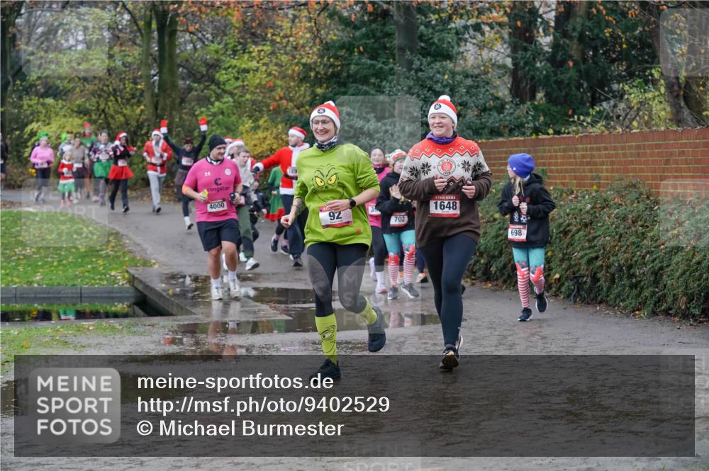 07.12.2025 - St. Pauli X-Mass-Run No. 15 Michael Burmester http://msf.ph/oto/9402529 07.12.2025 10:43:04 Laufen 4000, 35, 92, 702, 1648, 698 meine-sportfotos.de