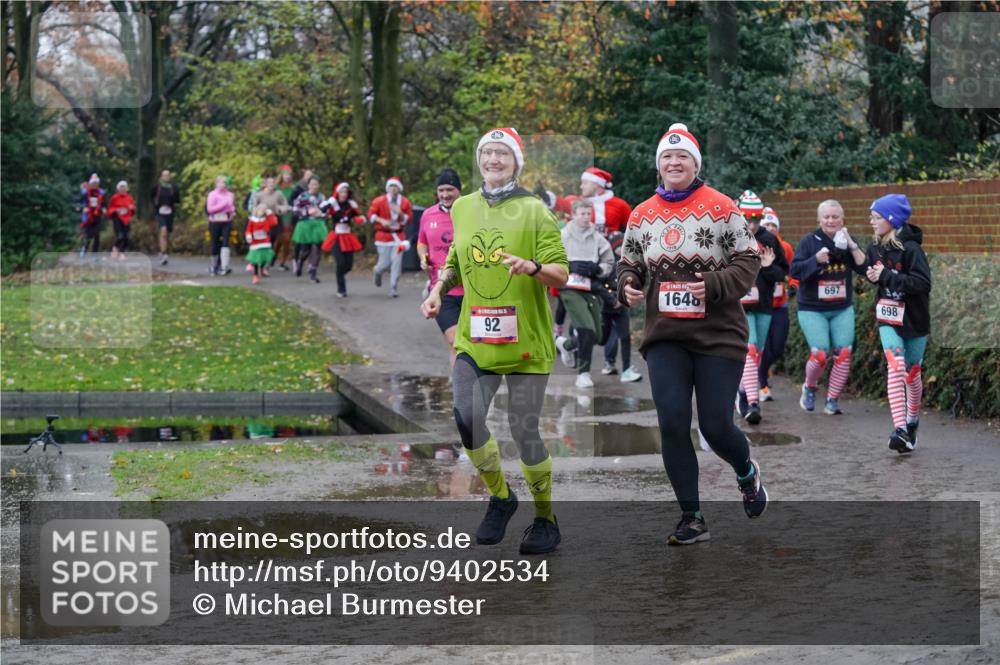 07.12.2025 - St. Pauli X-Mass-Run No. 15 Michael Burmester http://msf.ph/oto/9402534 07.12.2025 10:43:04 Laufen 697, 1648, 698, 92 meine-sportfotos.de