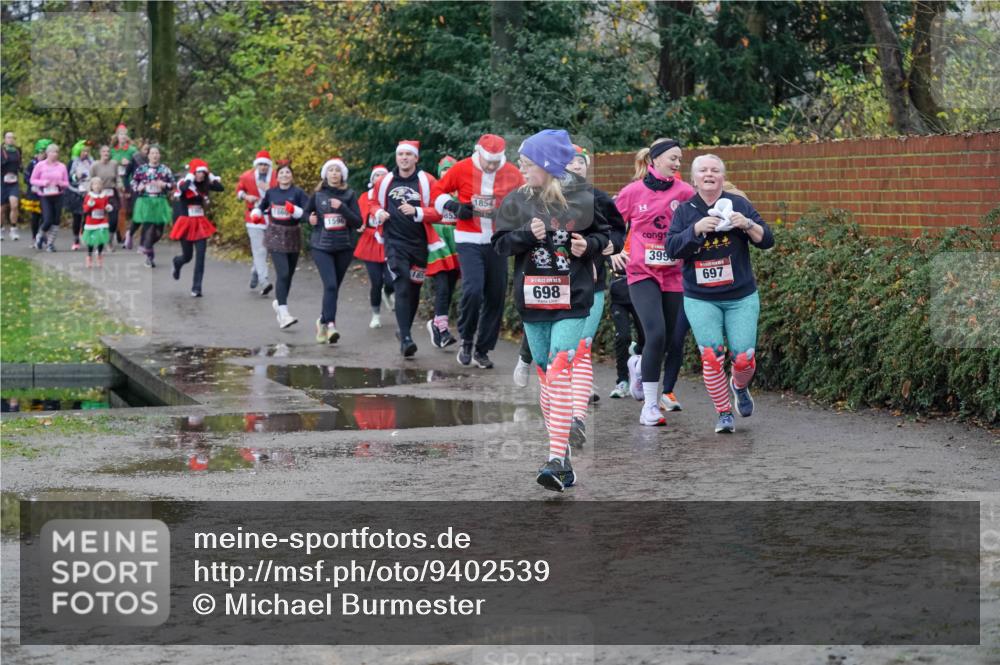 07.12.2025 - St. Pauli X-Mass-Run No. 15 Michael Burmester http://msf.ph/oto/9402539 07.12.2025 10:43:06 Laufen 1596, 853, 1854, 698, 399, 444, 697 meine-sportfotos.de