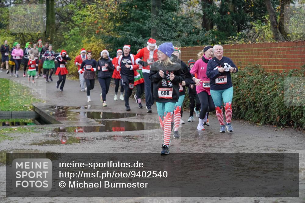 07.12.2025 - St. Pauli X-Mass-Run No. 15 Michael Burmester http://msf.ph/oto/9402540 07.12.2025 10:43:06 Laufen 1854, 185, 698, 697, 399 meine-sportfotos.de