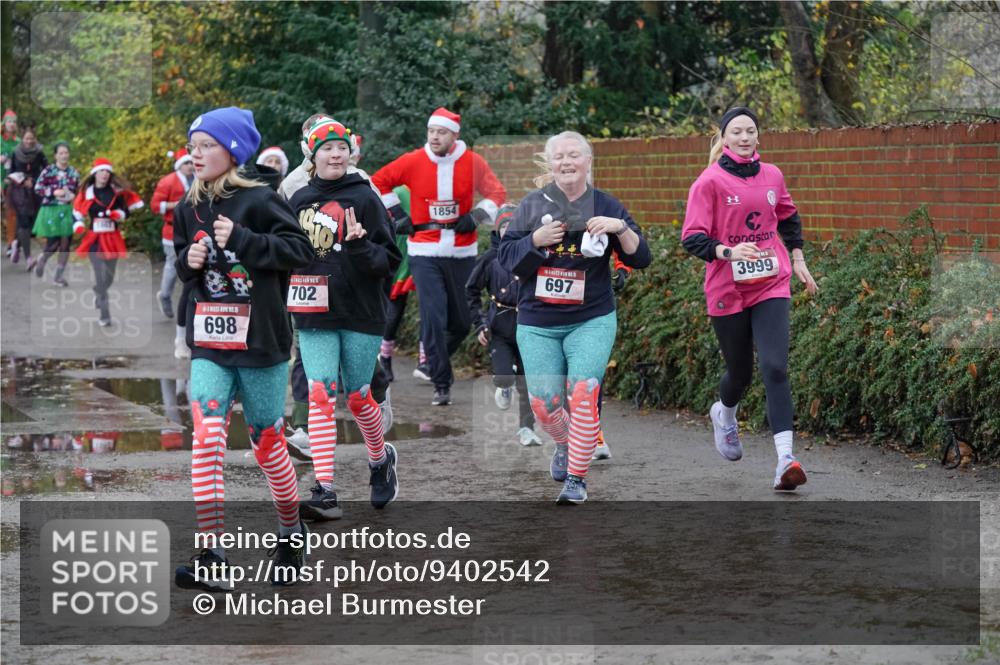 07.12.2025 - St. Pauli X-Mass-Run No. 15 Michael Burmester http://msf.ph/oto/9402542 07.12.2025 10:43:07 Laufen 698, 702, 1854, 697, 3999 meine-sportfotos.de
