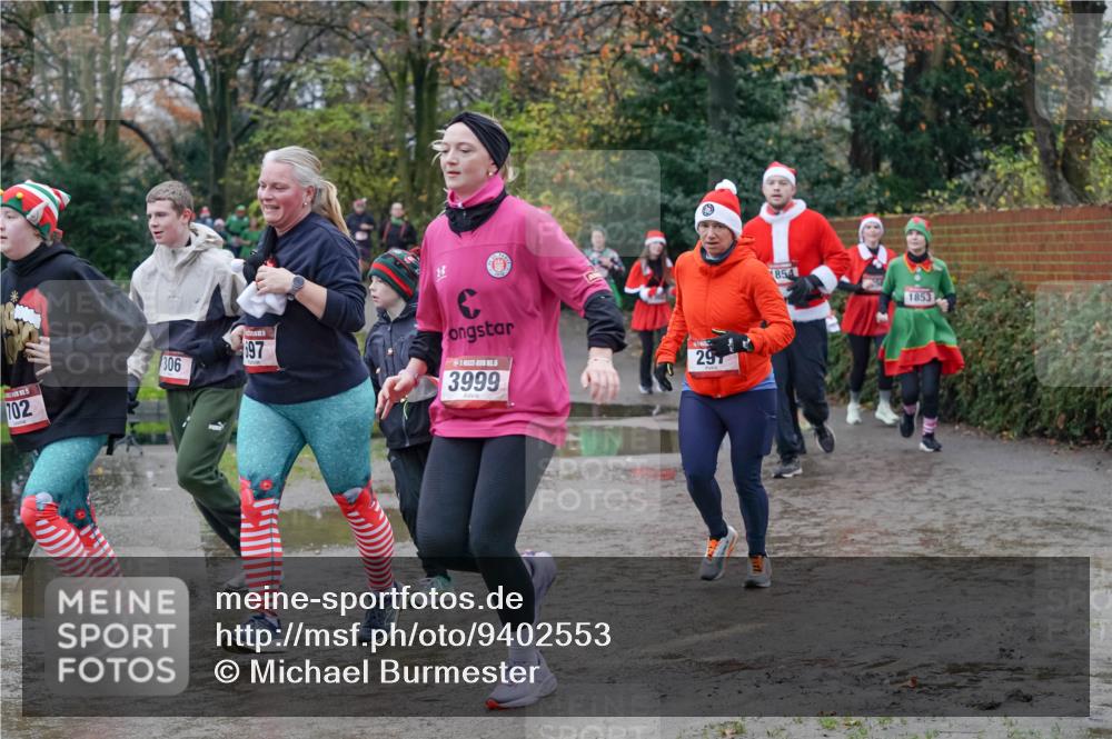 07.12.2025 - St. Pauli X-Mass-Run No. 15 Michael Burmester http://msf.ph/oto/9402553 07.12.2025 10:43:10 Laufen 5, 702, 90, 306, 697, 5, 3999, 297, 854, 1853 meine-sportfotos.de