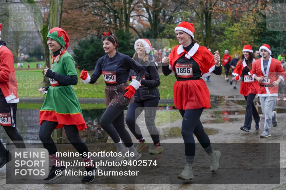 07.12.2025 - St. Pauli X-Mass-Run No. 15 Michael Burmester http://msf.ph/oto/9402574 07.12.2025 10:43:14 Laufen 857, 1860, 15, 1856, 1862, 861 meine-sportfotos.de