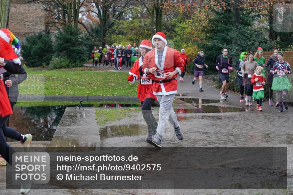 07.12.2025 - St. Pauli X-Mass-Run No. 15 Michael Burmester http://msf.ph/oto/9402575 07.12.2025 10:43:15 Laufen 1862, 1861, 4795, 734, 2884, 831 meine-sportfotos.de