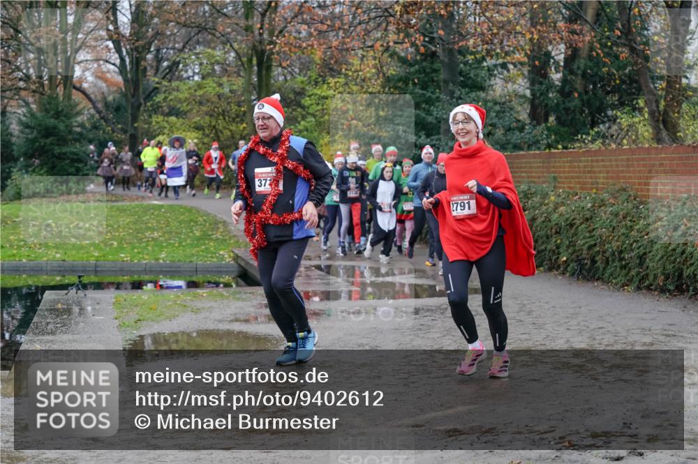 07.12.2025 - St. Pauli X-Mass-Run No. 15 Michael Burmester http://msf.ph/oto/9402612 07.12.2025 10:43:24 Laufen 37, 2791 meine-sportfotos.de