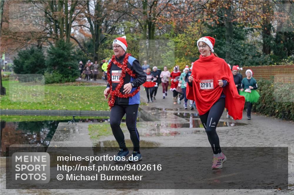07.12.2025 - St. Pauli X-Mass-Run No. 15 Michael Burmester http://msf.ph/oto/9402616 07.12.2025 10:43:24 Laufen 3719, 3719, 2791 meine-sportfotos.de