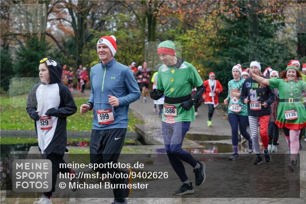 07.12.2025 - St. Pauli X-Mass-Run No. 15 Michael Burmester http://msf.ph/oto/9402626 07.12.2025 10:43:30 Laufen 15, 529, 15, 599, 542, 3586, 39, 1140, 1136 meine-sportfotos.de