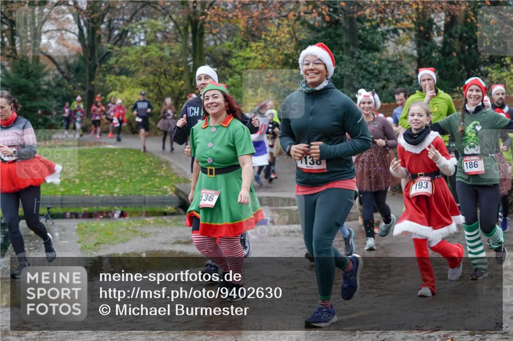 07.12.2025 - St. Pauli X-Mass-Run No. 15 Michael Burmester http://msf.ph/oto/9402630 07.12.2025 10:43:31 Laufen 136, 1138, 193, 186 meine-sportfotos.de