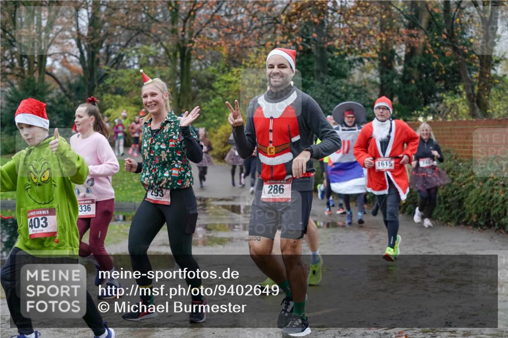 07.12.2025 - St. Pauli X-Mass-Run No. 15 Michael Burmester http://msf.ph/oto/9402649 07.12.2025 10:43:35 Laufen 15, 403, 336, 293, 286, 1615 meine-sportfotos.de