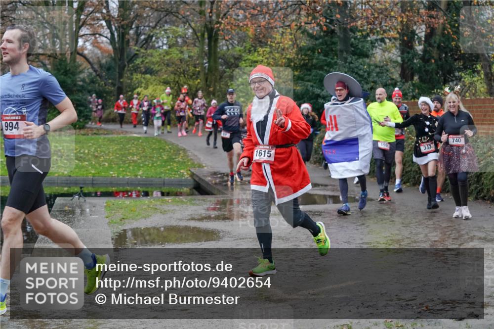 07.12.2025 - St. Pauli X-Mass-Run No. 15 Michael Burmester http://msf.ph/oto/9402654 07.12.2025 10:43:36 Laufen 994, 1615, 199, 101, 332, 740 meine-sportfotos.de
