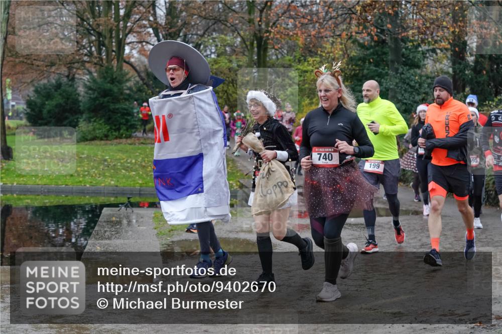 07.12.2025 - St. Pauli X-Mass-Run No. 15 Michael Burmester http://msf.ph/oto/9402670 07.12.2025 10:43:39 Laufen 15, 740, 199, 95 meine-sportfotos.de