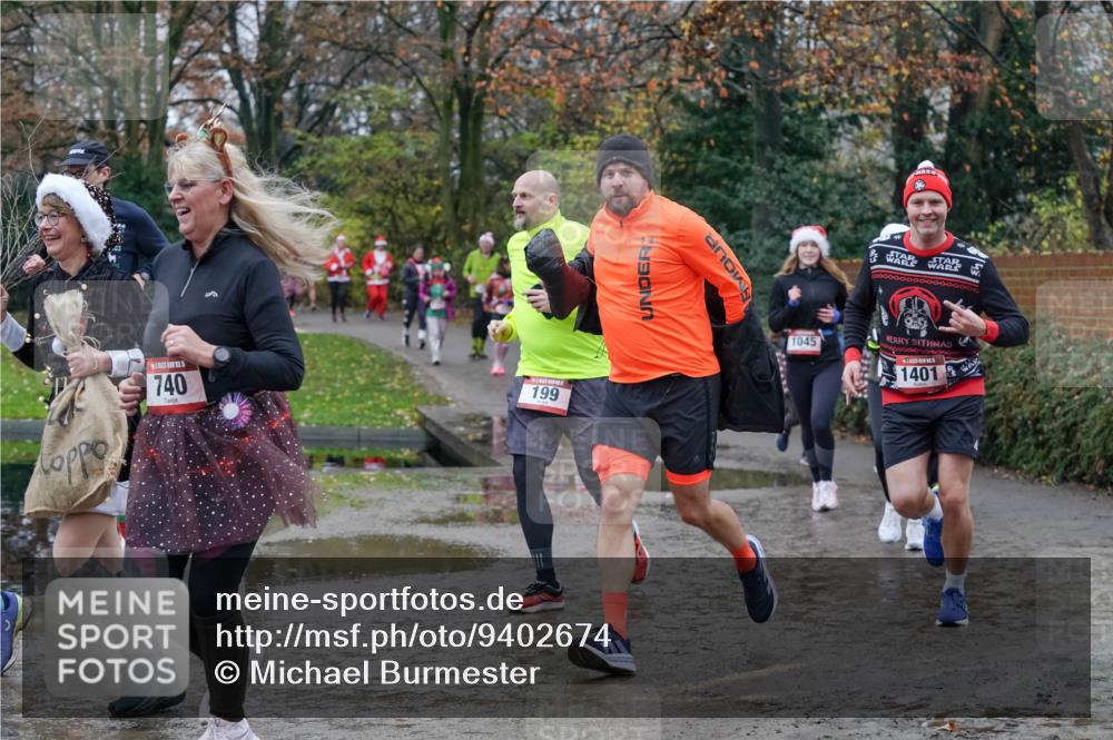 07.12.2025 - St. Pauli X-Mass-Run No. 15 Michael Burmester http://msf.ph/oto/9402674 07.12.2025 10:43:39 Laufen 740, 199, 1045, 1401 meine-sportfotos.de