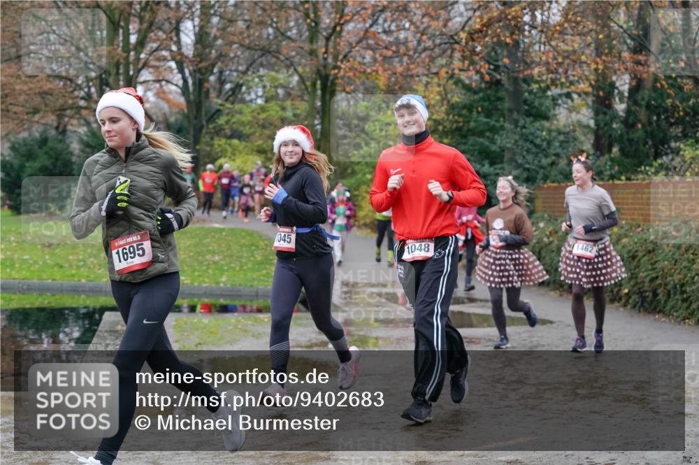 07.12.2025 - St. Pauli X-Mass-Run No. 15 Michael Burmester http://msf.ph/oto/9402683 07.12.2025 10:43:41 Laufen 15, 1695, 045, 1048, 1462 meine-sportfotos.de