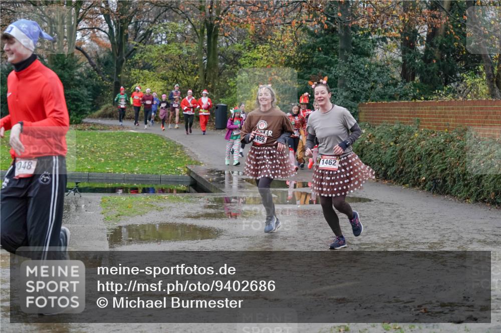07.12.2025 - St. Pauli X-Mass-Run No. 15 Michael Burmester http://msf.ph/oto/9402686 07.12.2025 10:43:42 Laufen 048, 469, 1462 meine-sportfotos.de