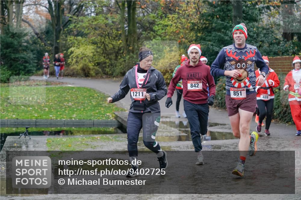 07.12.2025 - St. Pauli X-Mass-Run No. 15 Michael Burmester http://msf.ph/oto/9402725 07.12.2025 10:43:52 Laufen 15, 1211, 842, 00, 15, 851, 489, 11 meine-sportfotos.de