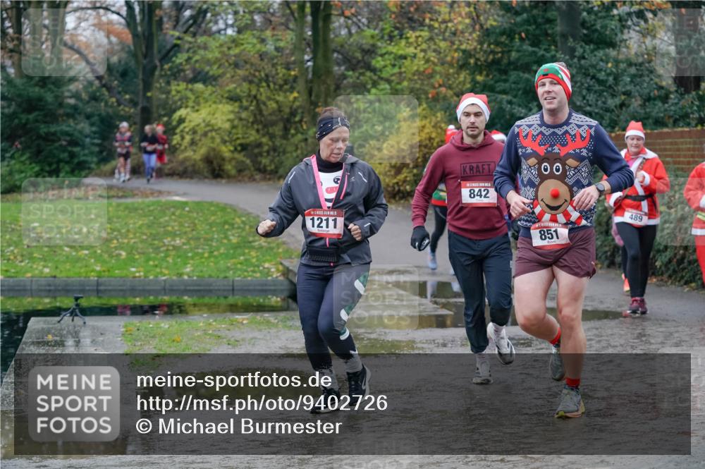 07.12.2025 - St. Pauli X-Mass-Run No. 15 Michael Burmester http://msf.ph/oto/9402726 07.12.2025 10:43:52 Laufen 15, 1211, 842, 0, 00, 851, 489 meine-sportfotos.de