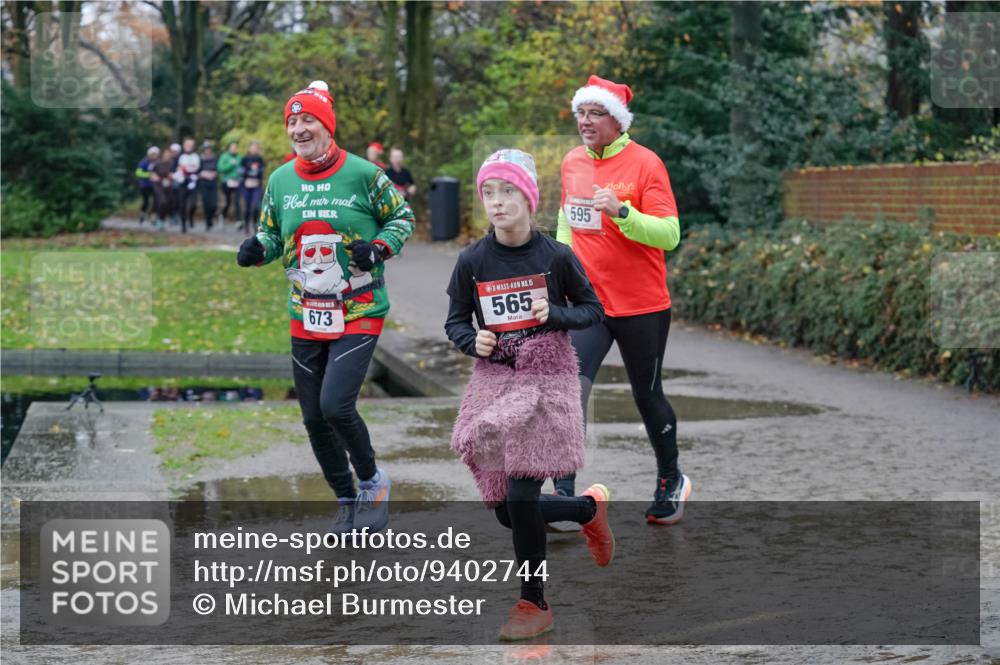 07.12.2025 - St. Pauli X-Mass-Run No. 15 Michael Burmester http://msf.ph/oto/9402744 07.12.2025 10:43:57 Laufen 673, 15, 565, 595 meine-sportfotos.de