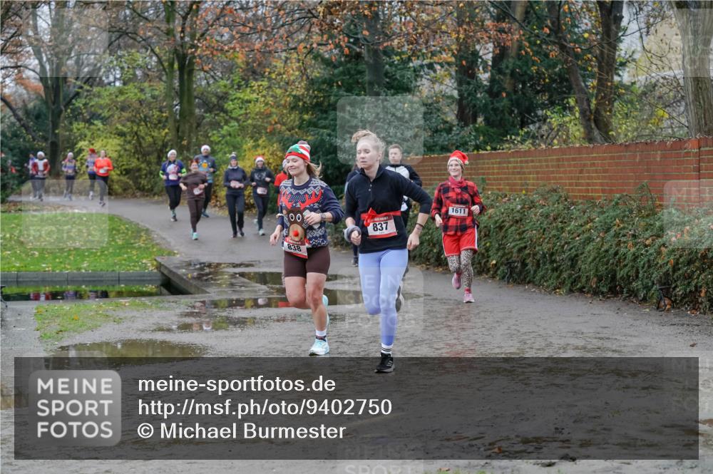 07.12.2025 - St. Pauli X-Mass-Run No. 15 Michael Burmester http://msf.ph/oto/9402750 07.12.2025 10:44:06 Laufen 00, 837, 1611, 838 meine-sportfotos.de