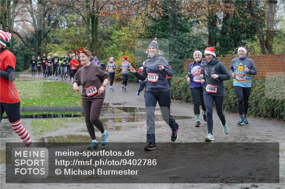 07.12.2025 - St. Pauli X-Mass-Run No. 15 Michael Burmester http://msf.ph/oto/9402786 07.12.2025 10:44:15 Laufen 1634, 1751, 1286, 1666, 1285 meine-sportfotos.de