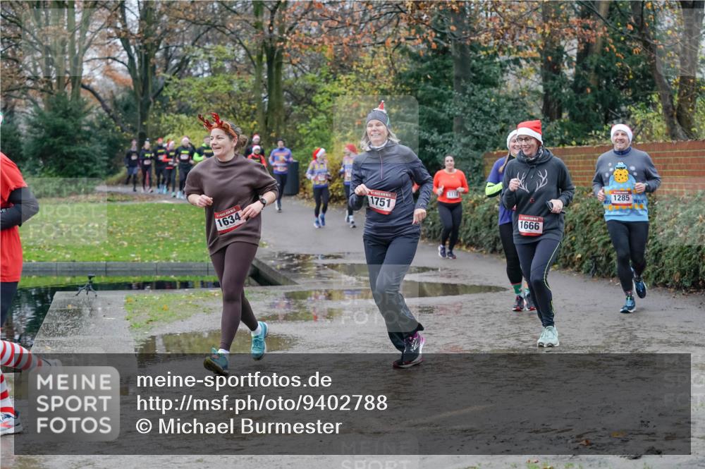 07.12.2025 - St. Pauli X-Mass-Run No. 15 Michael Burmester http://msf.ph/oto/9402788 07.12.2025 10:44:15 Laufen 1751, 1634, 1666, 1285 meine-sportfotos.de