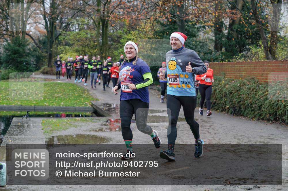 07.12.2025 - St. Pauli X-Mass-Run No. 15 Michael Burmester http://msf.ph/oto/9402795 07.12.2025 10:44:17 Laufen 1280, 1285 meine-sportfotos.de