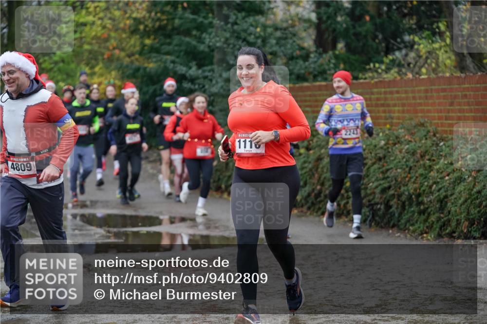 07.12.2025 - St. Pauli X-Mass-Run No. 15 Michael Burmester http://msf.ph/oto/9402809 07.12.2025 10:44:21 Laufen 15, 4809, 1110, 9000, 2243 meine-sportfotos.de