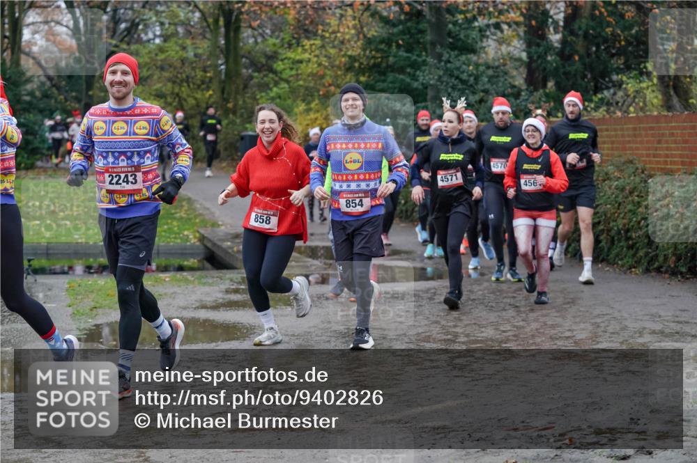 07.12.2025 - St. Pauli X-Mass-Run No. 15 Michael Burmester http://msf.ph/oto/9402826 07.12.2025 10:44:25 Laufen 15, 2243, 858, 4570, 4571, 456, 854 meine-sportfotos.de