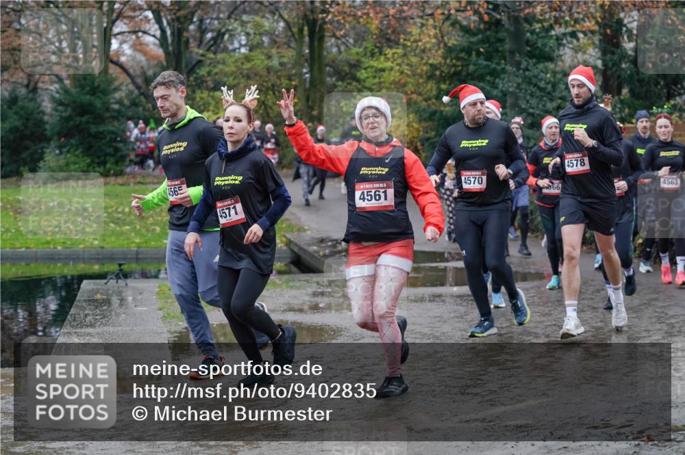 07.12.2025 - St. Pauli X-Mass-Run No. 15 Michael Burmester http://msf.ph/oto/9402835 07.12.2025 10:44:27 Laufen 0, 4565, 0, 4571, 0, 15, 4561, 4570, 66, 4578, 4563 meine-sportfotos.de